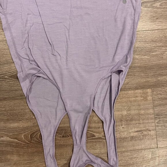 Lululemon Lilac loose racer back tank Size 4 - Picture 2 of 2